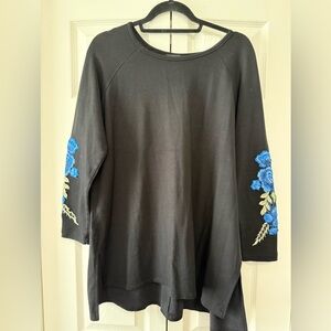Karen Kane Soft Floral Embroidered Tunic Size 0X or 16/18W
